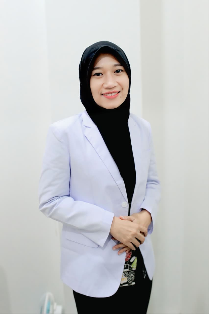 dr. Nura Eky Vikawati, M.Si.Med, Sp.K.F.R.